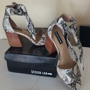 Sale-Design Lab Snakeprint Sandal